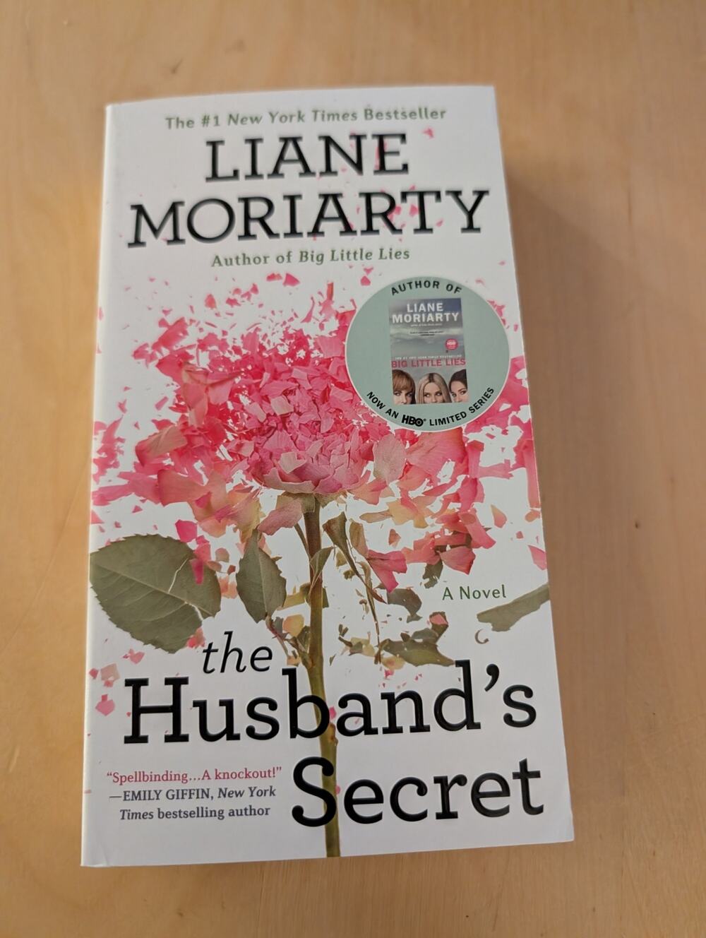 🏖️The Husbands Secret by Liane Moriarty